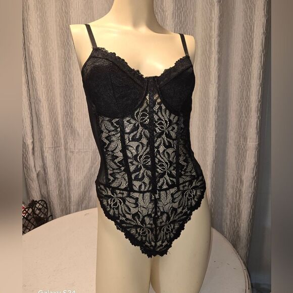 Elegant Black Lace Chemise Set Of 2 - Picture 7 of 13